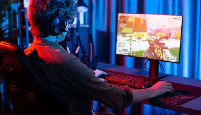 Gaming Technology - Live Casino Magic - Live CasinoMagic Games Info RevolverTech gaming technology setup featuring a player using a high-performance gaming PC with headset, monitor, and immersive gameplay environment for gaming news, reviews, guides, and technology updates.